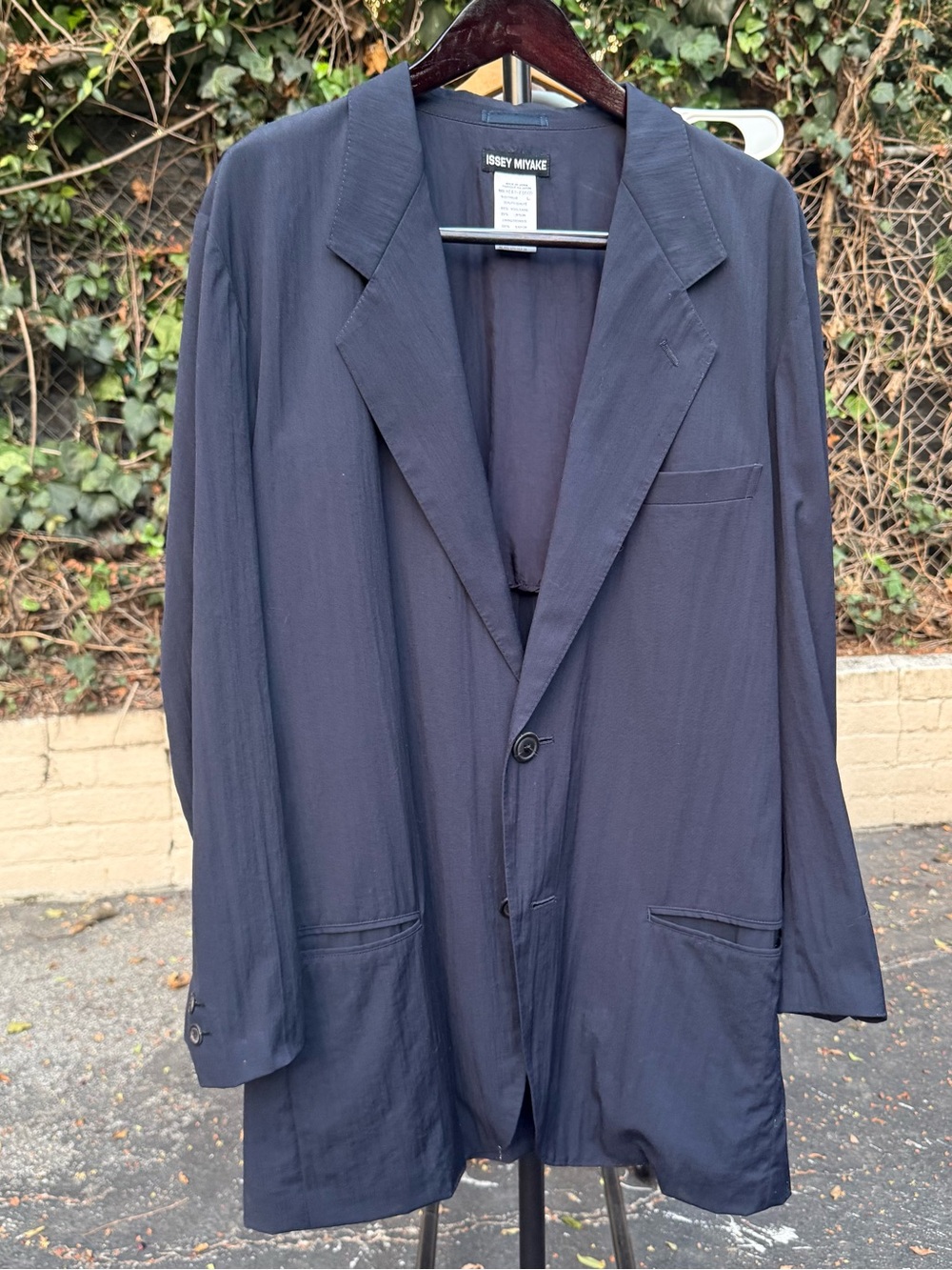 Issey Miyake Men’s oversized ribbed Navy Lightweight Blazer Jacket - L